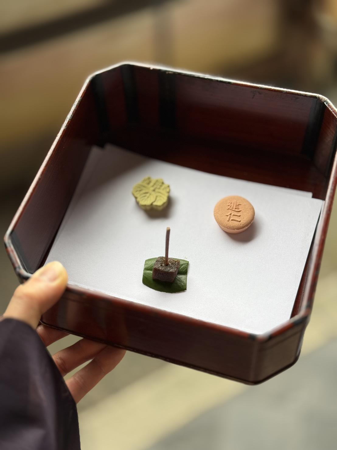 菓子器
