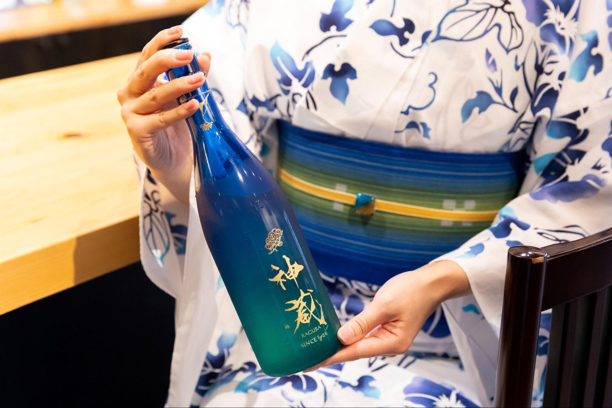 松井酒造のカウンターにて