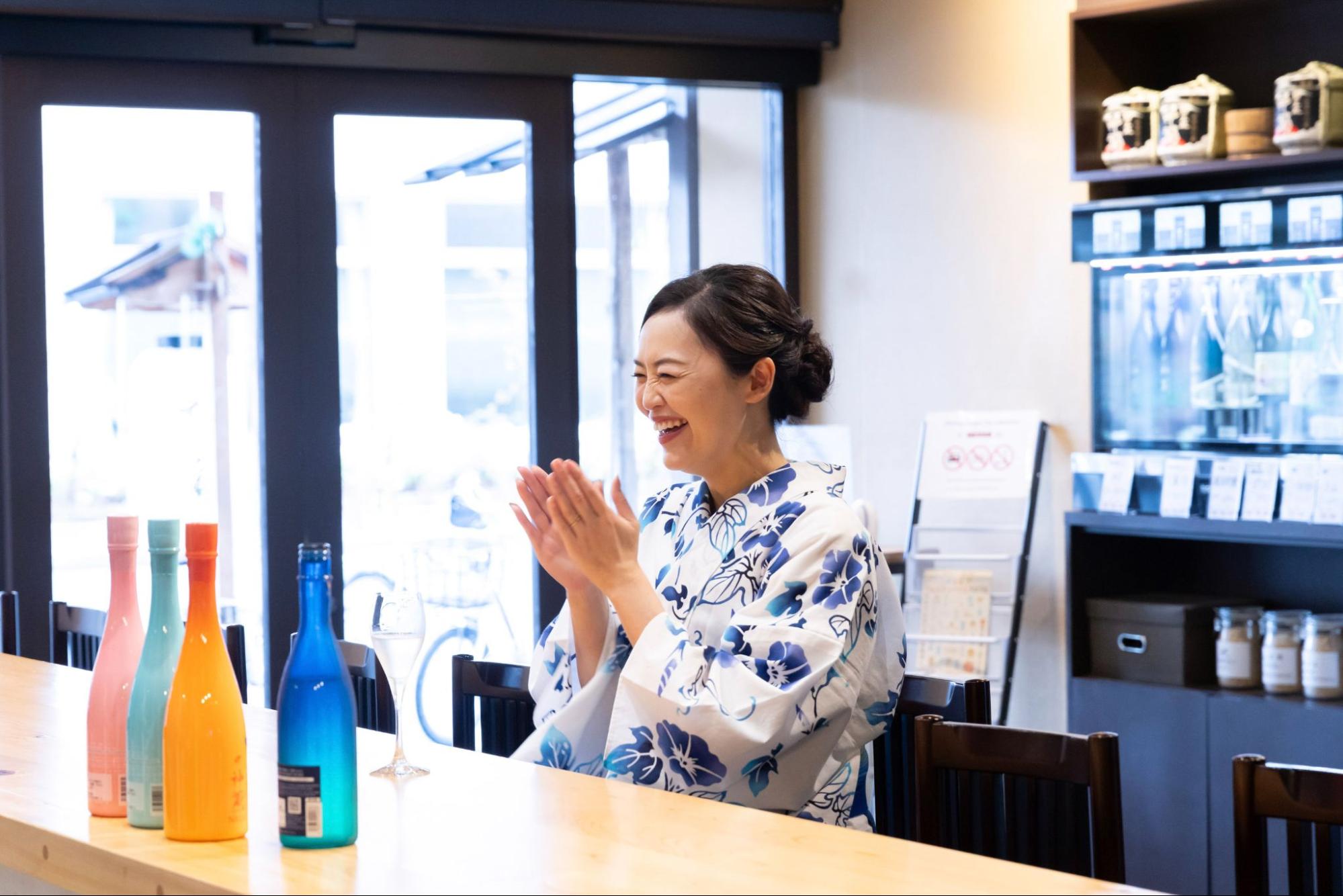 松井酒造の角打ちカウンターで