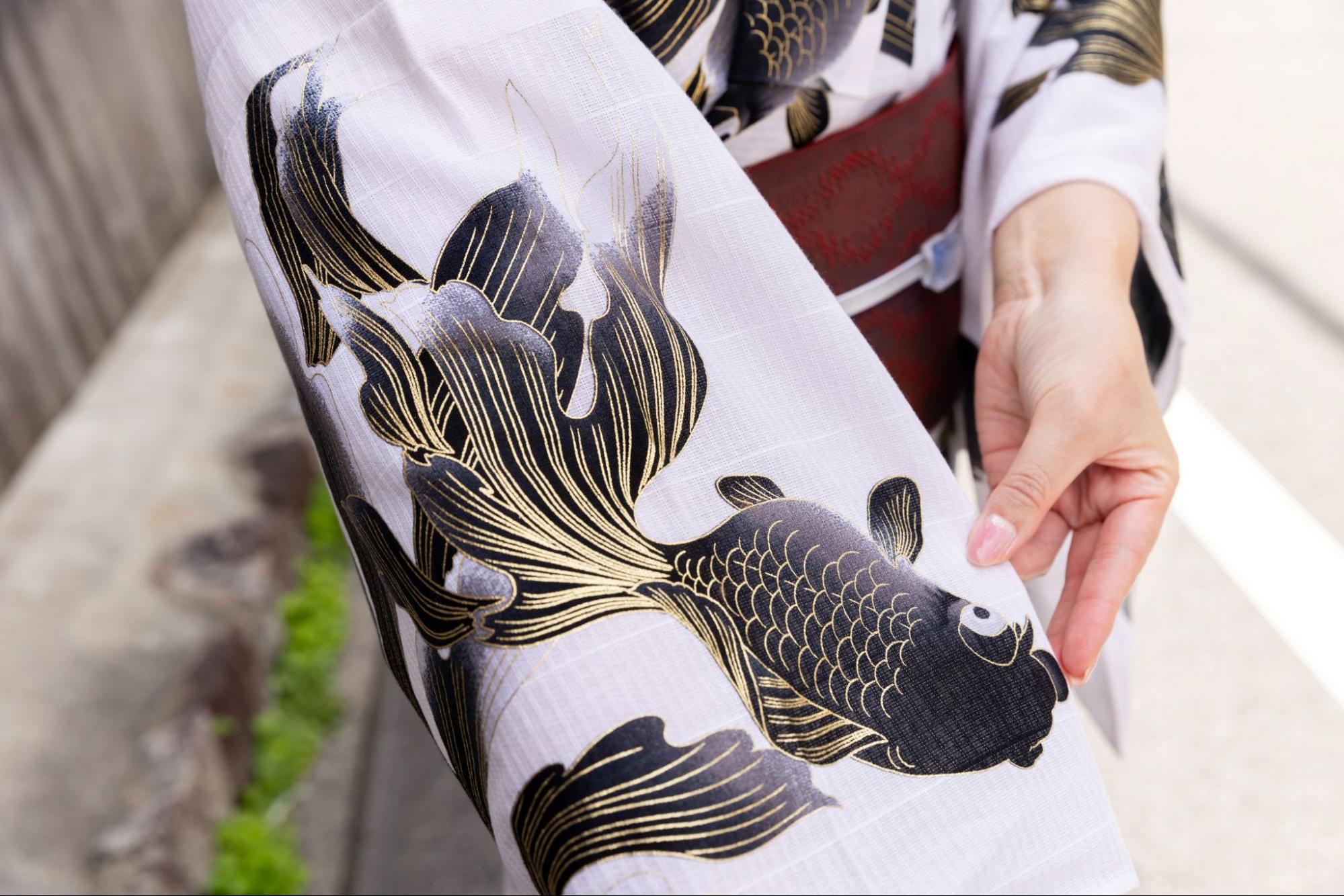 金魚模様の浴衣