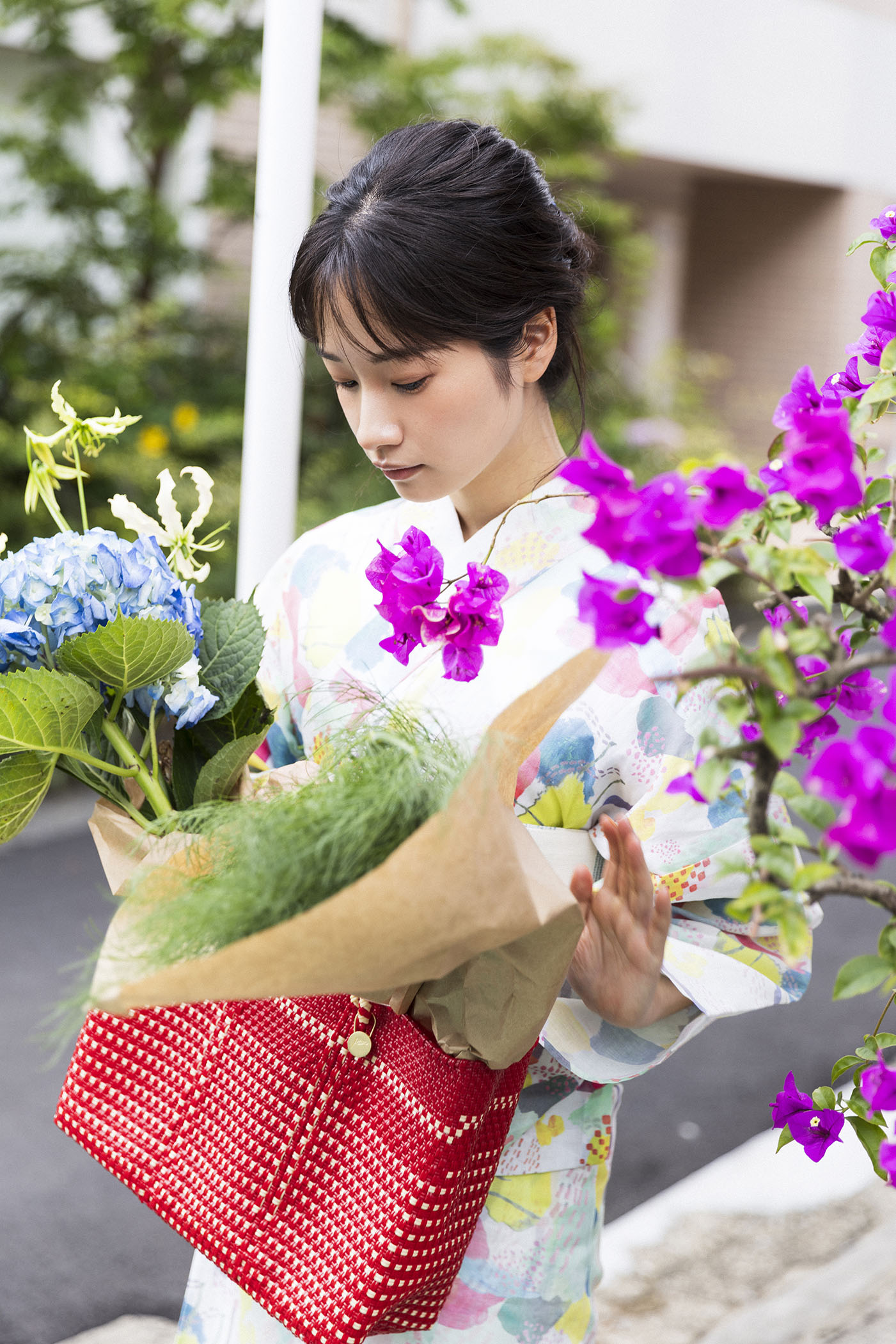 藤間爽子がまとう、日常を彩る浴衣93