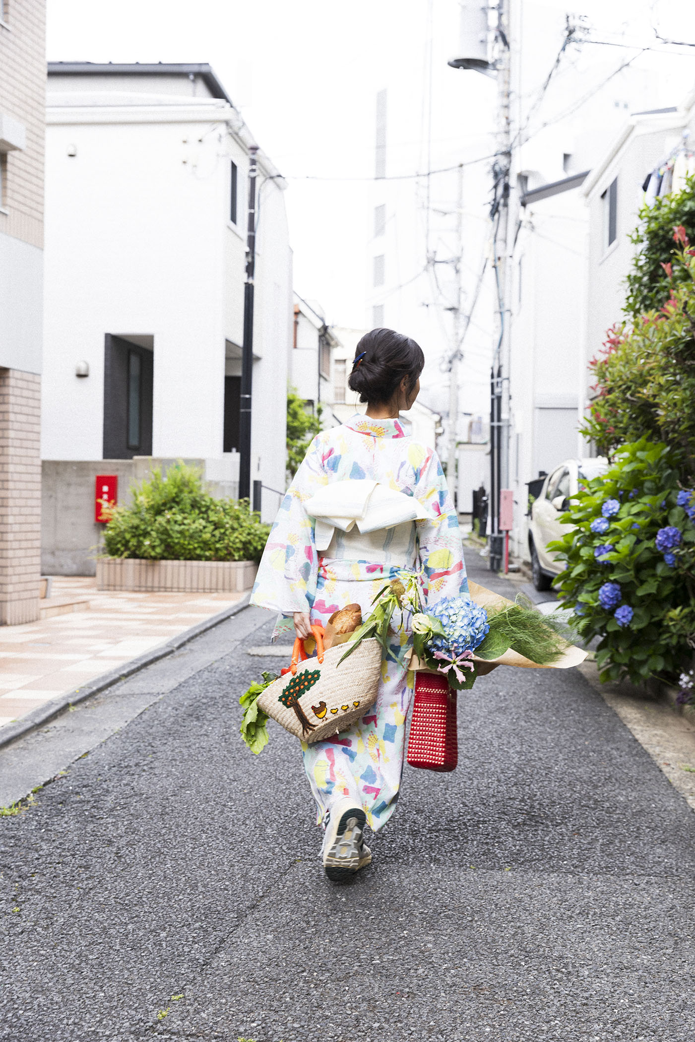 藤間爽子がまとう、日常を彩る浴衣102