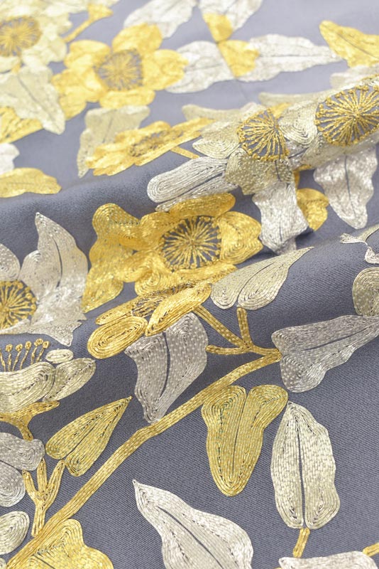 直送商品 蘇州刺繍の絵画「扇面に松」 一点物 絵画/タペストリ
