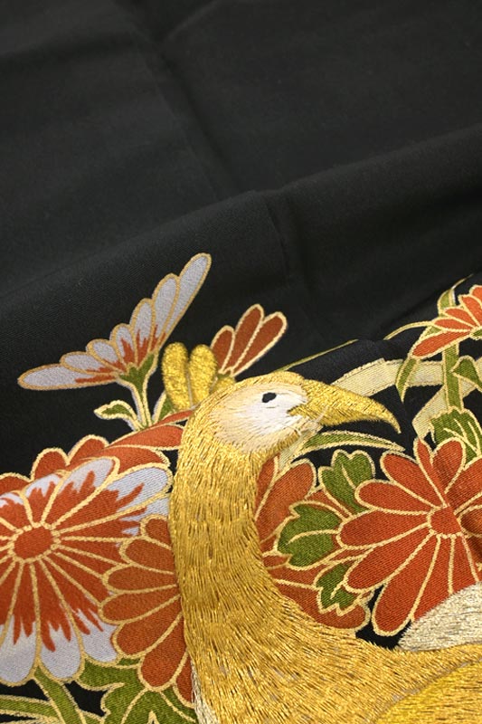 ずっと気になってた 黒留袖 道長取り 刺繍 几帳 冊子 未仕立て 落款