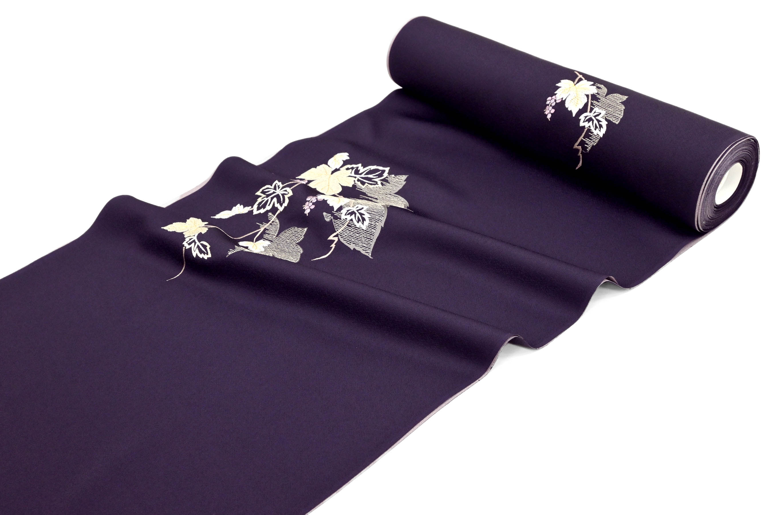 お仕立て代半額キャンペーン 東レシルック刺繍付下げ着尺 蔦葡萄 黒紫色 10月7日 金 9 00まで期間限定 京都きもの市場 日本最大級の着物通販サイト