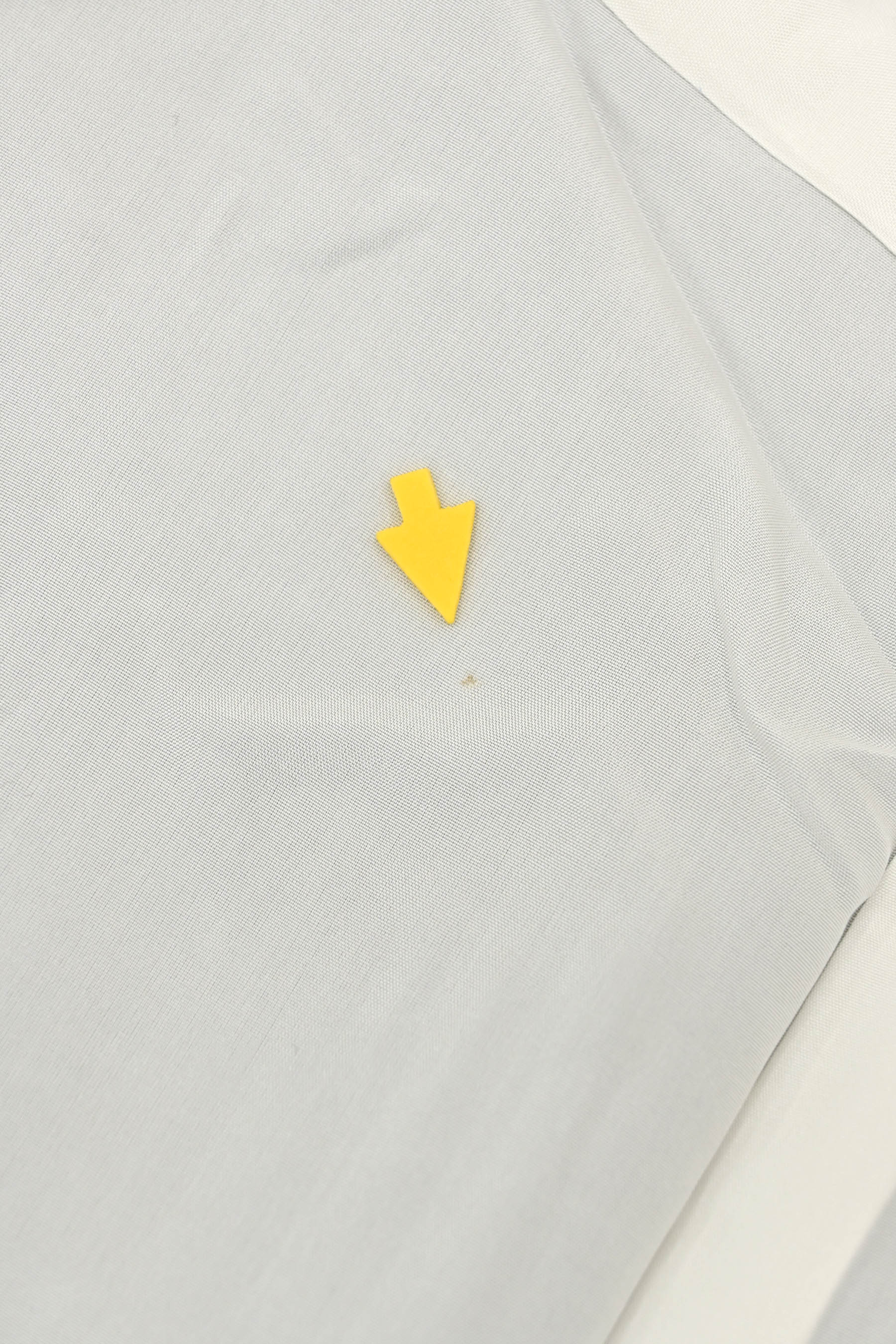 本場大島紬】 9マルキカタス式・有色絣 ≪御仕立て上がり・中古美品≫ ファンの方必見！ モダンでハイセンスなひと品。 身丈155.5  裄65.5|京都きもの市場【日本最大級の着物通販サイト】