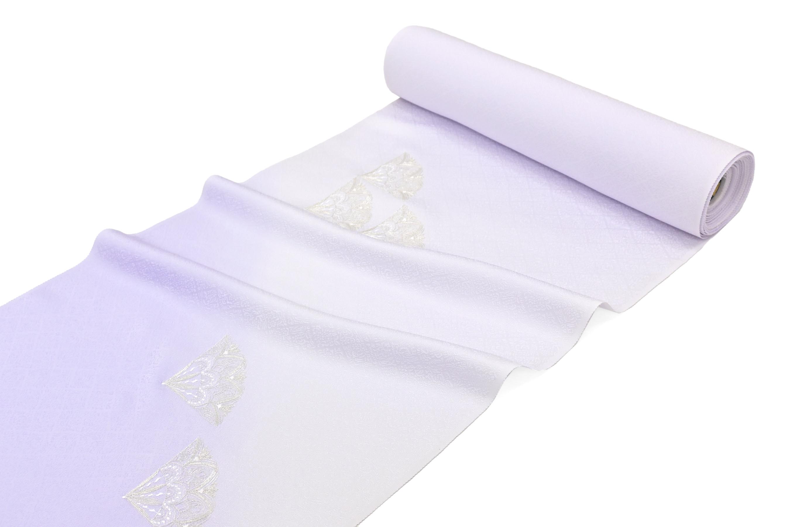 日本最大の <br>特選暈し染刺繍付下げ着尺<br> 麗華菱花文 薄紫色 <br>凛と清雅な刺繍 <br>美しいグラデーション… 
