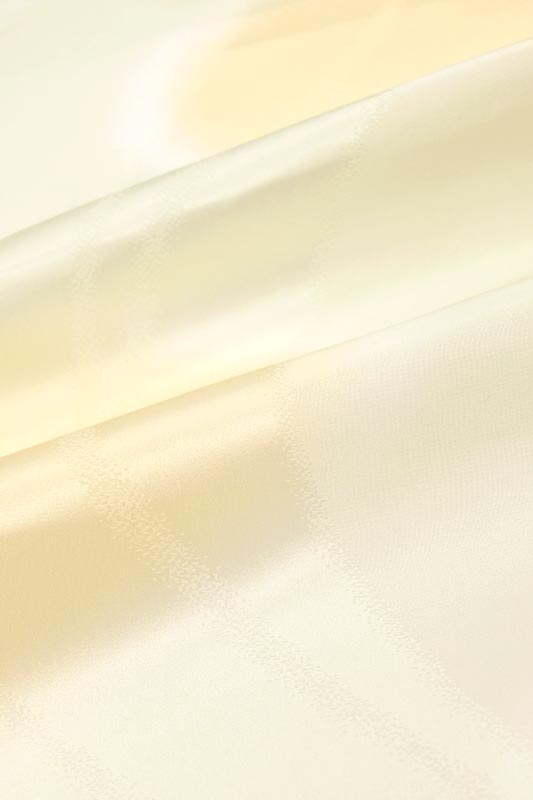【小松ちりめん】 特選正絹長襦袢 「波・薄卵色×水色」 重宝のお品! 訪問着から小紋まで、 幅広く御召いただける!