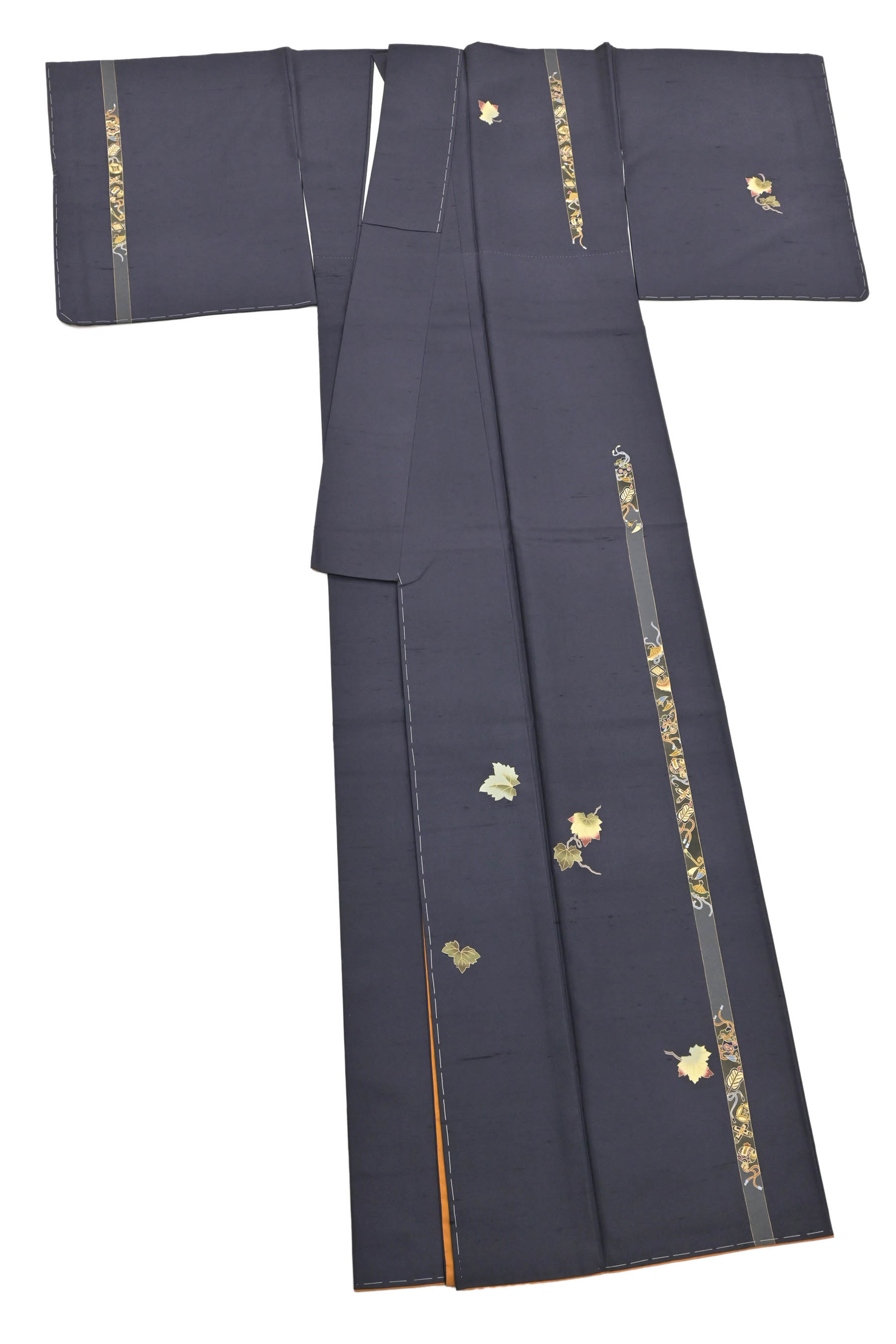 特選本手加工友禅紬地訪問着 ≪御仕立て上がり・中古美品≫ 「瑞宝間道に蔦」 サラリとした生地に風趣な染の美… 身丈163.5 裄 69|京都きもの市場【日本最大級の着物通販サイト】