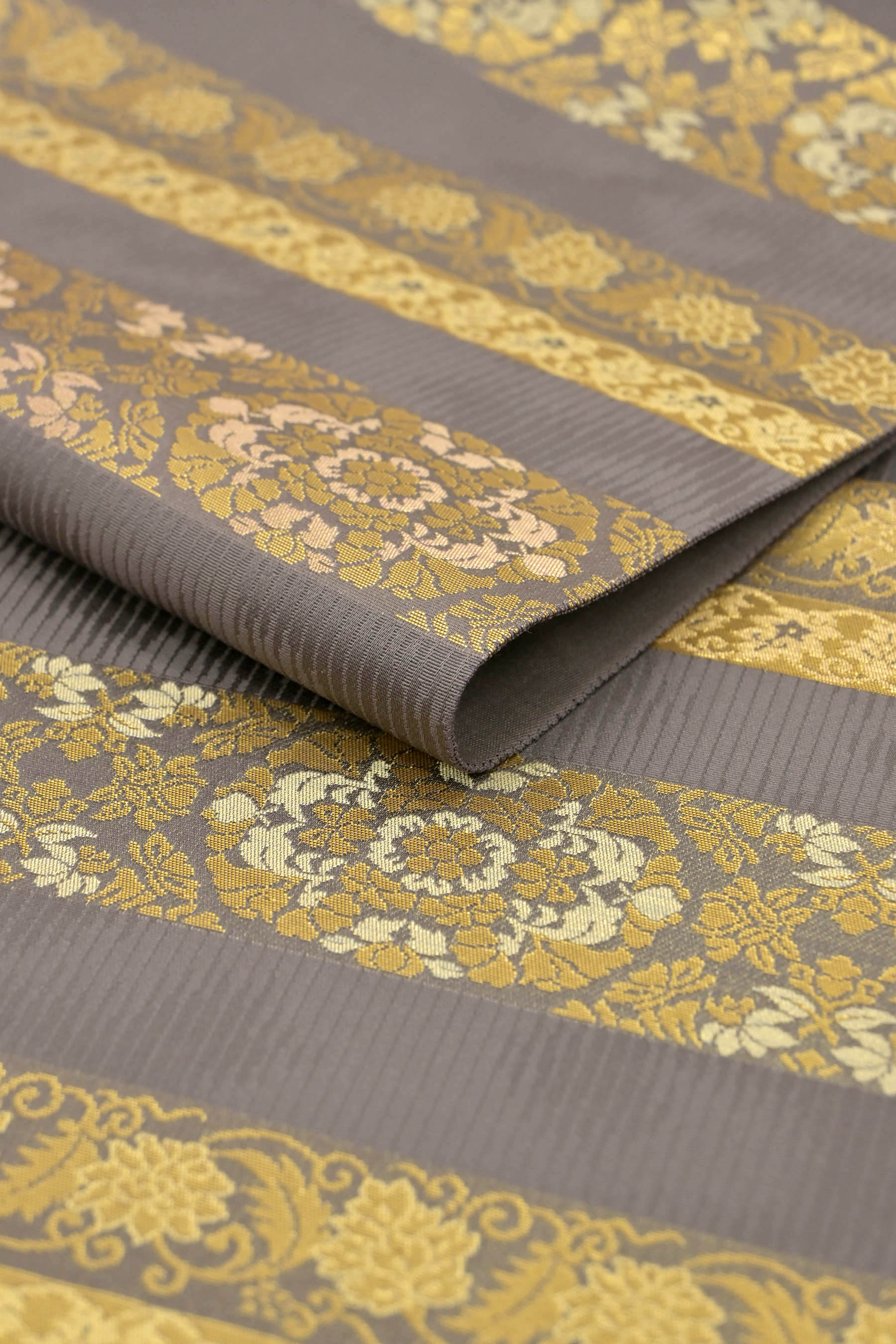 かがり織り螺箔使用　創作正絹袋帯「格天井華文」