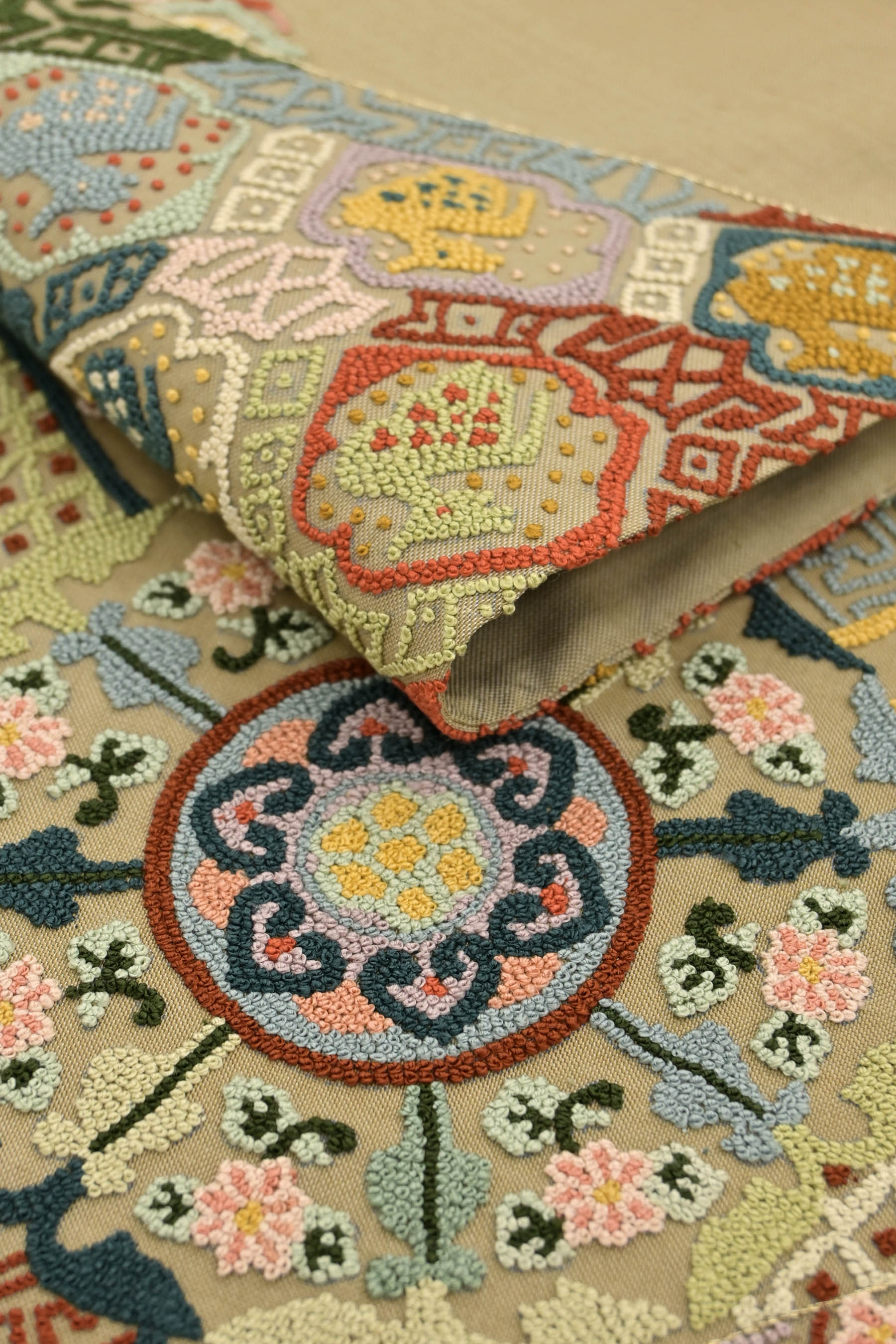 商品詳細 - 【相良刺繍】本手総刺繍袋帯・中古美品 京都きもの市場【公式】