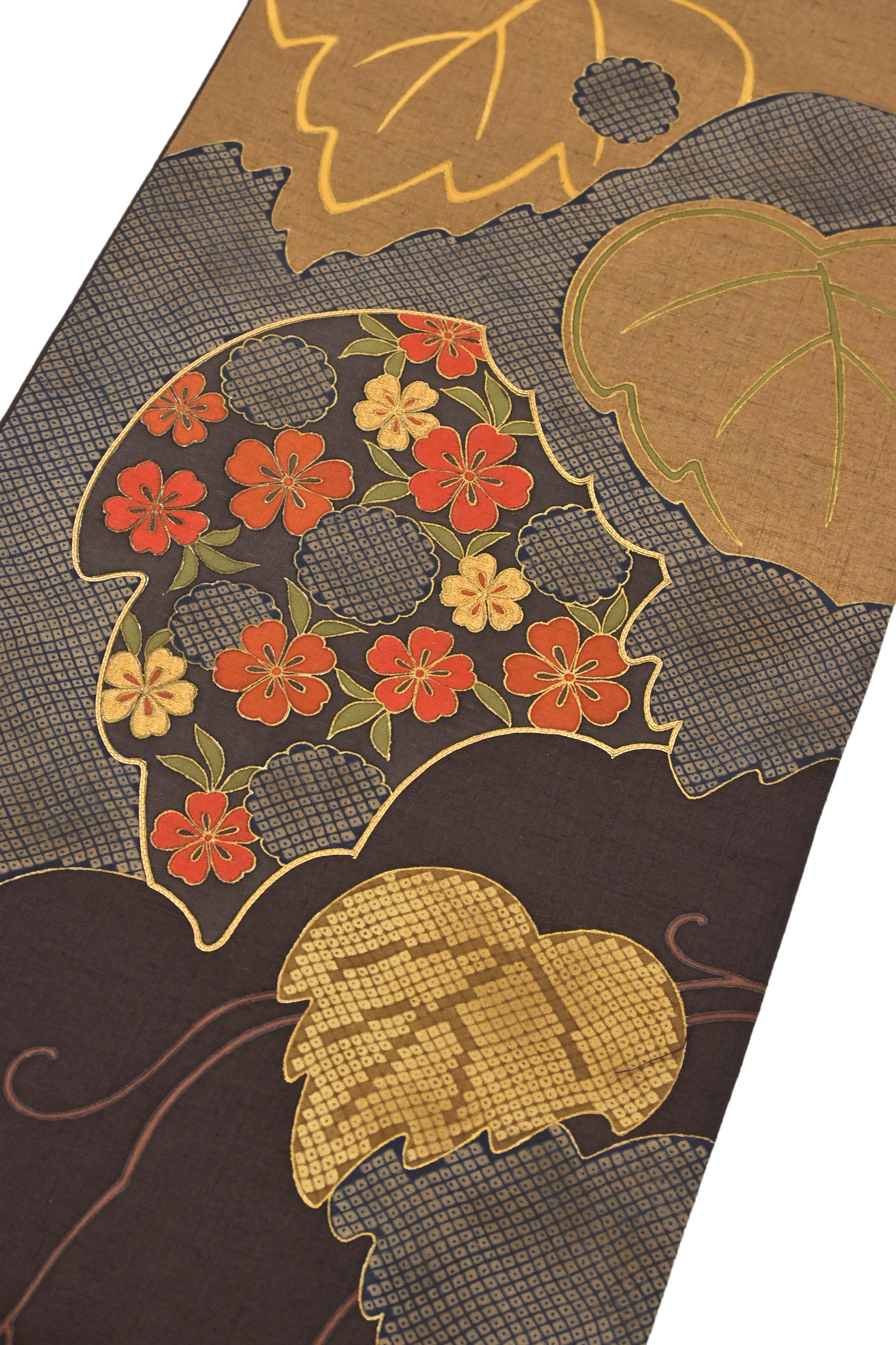 c-1033 訪問着 金駒刺繍 花文 ほろ苦く c-1033 訪問着 金駒刺繍 花文 ほろ苦く