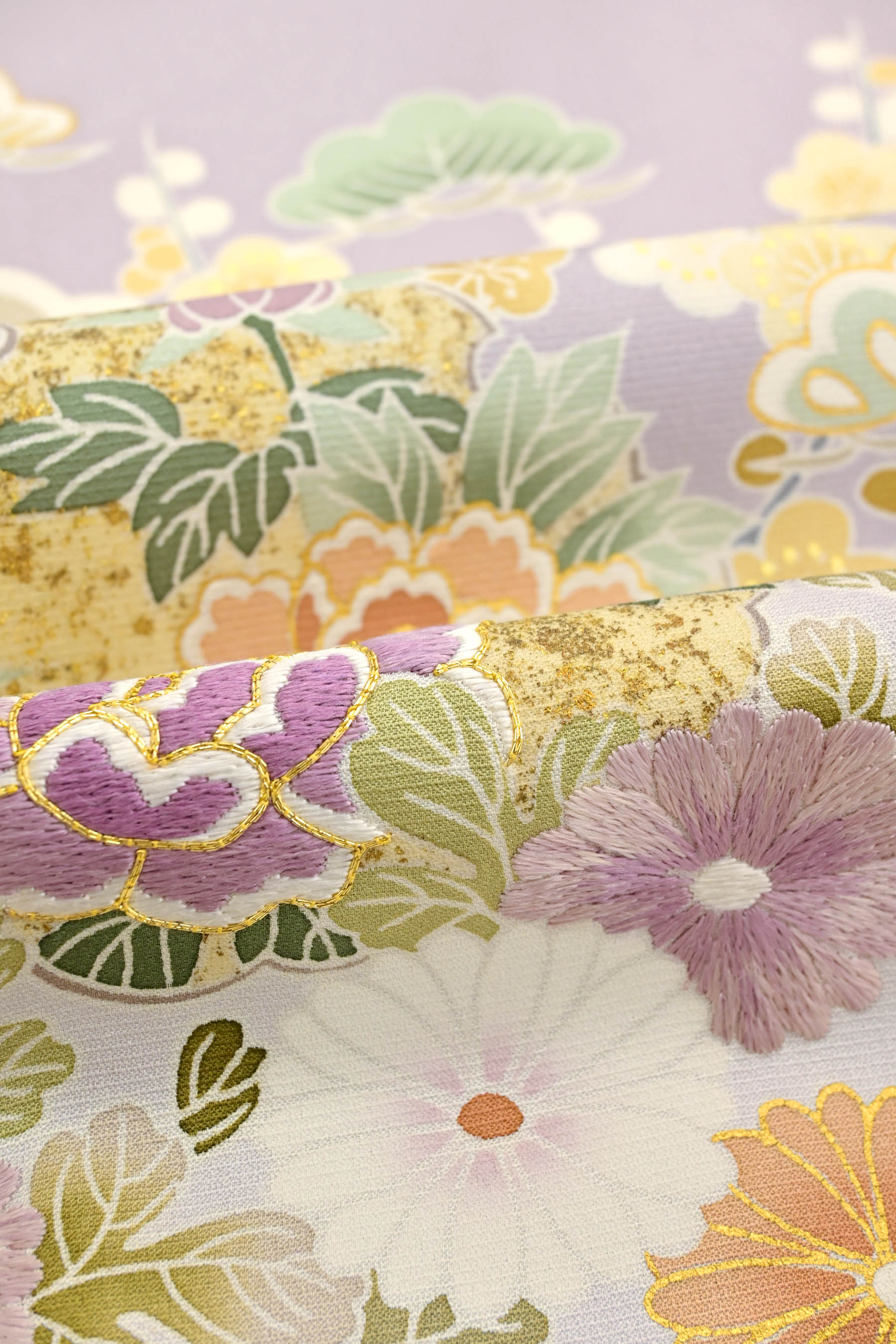 色留袖、三つ紋 手刺繍 別誂特注品
