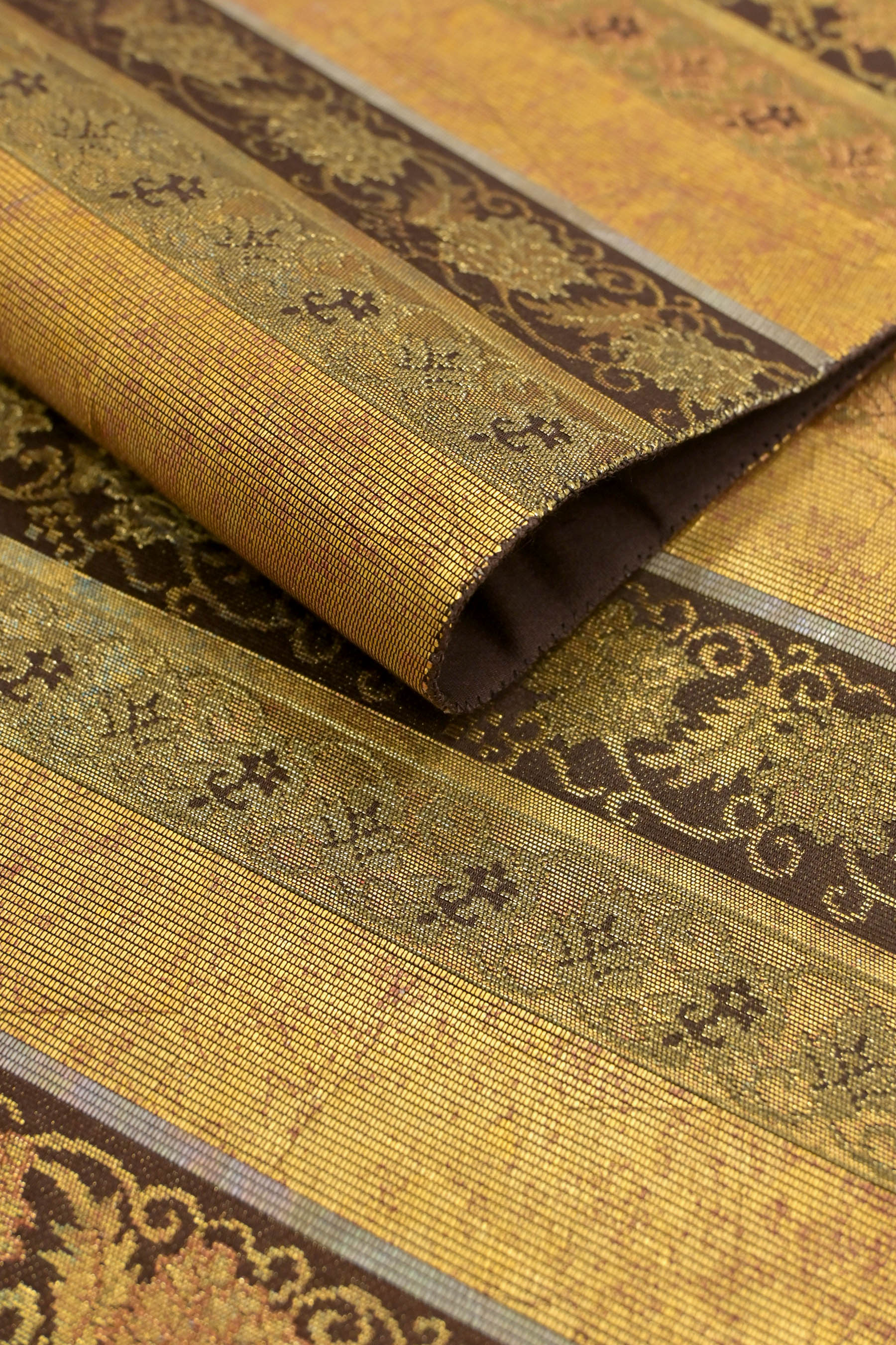 年に一度の本決算セール】 幽玄な煌めき 仕立て上がり中古 西陣