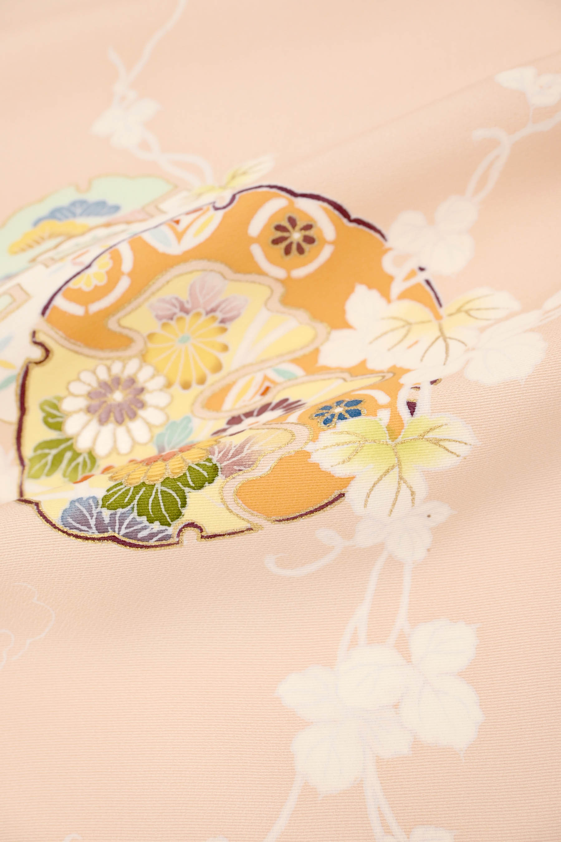 正絹手描き手染め金彩友禅染め付下草花花丸文様