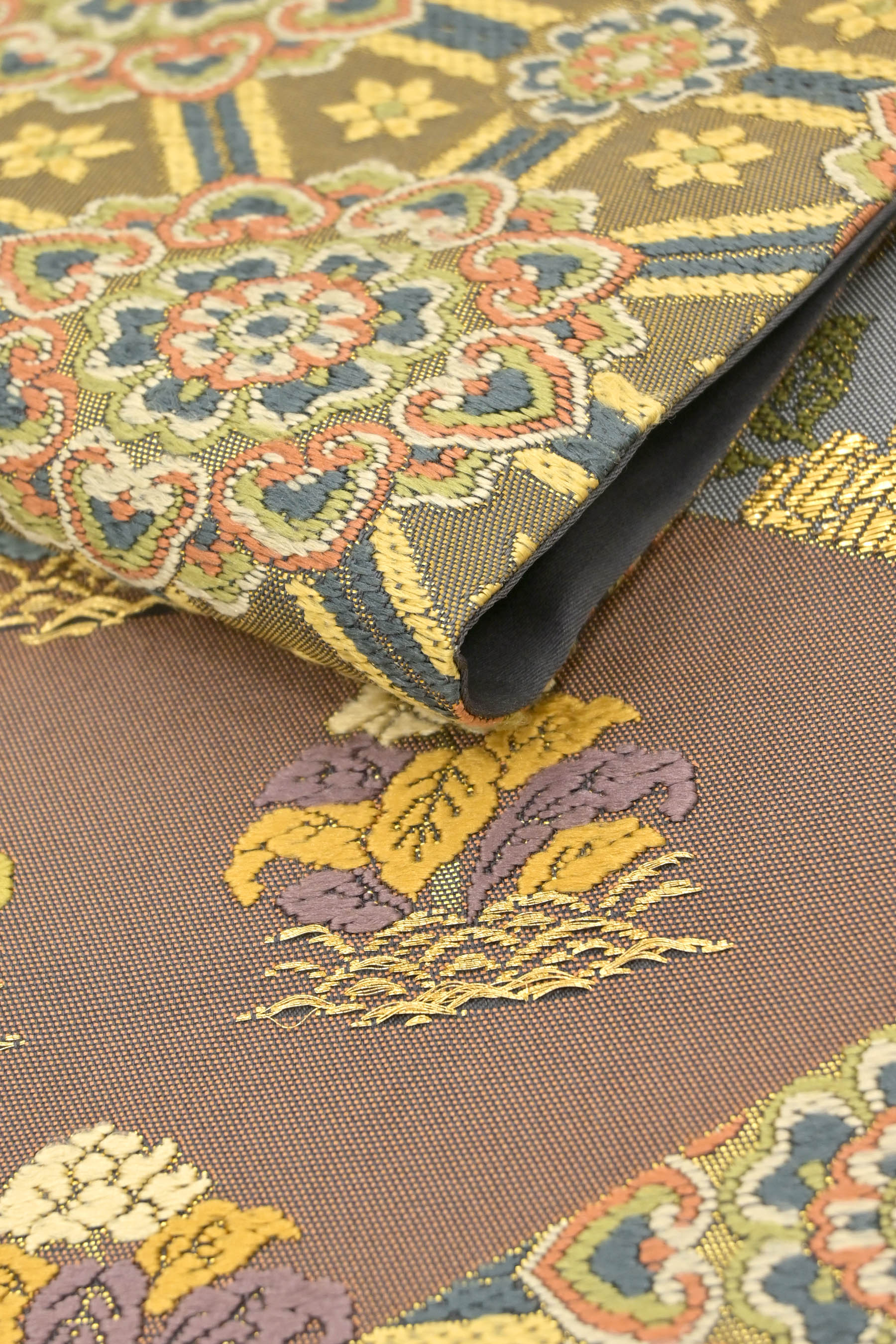 袋帯 西陣 唐織 黄ベージュ 裂取唐花文 草木染 新小石丸 中古 kp1405 - メルカリ