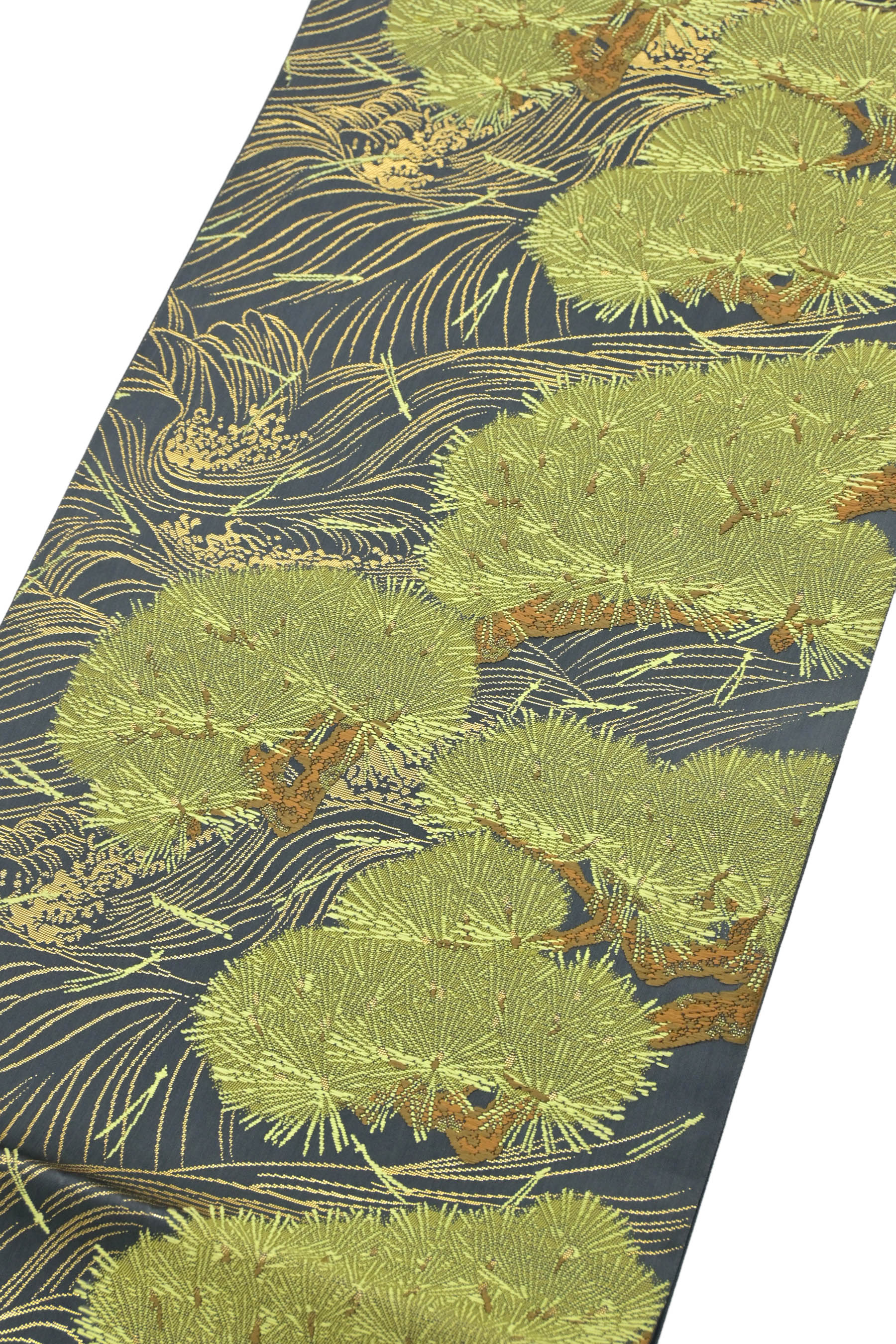 京の一流染匠】 本手総刺繍訪問着 【山口美術織物】 特撰唐織 京の一流染匠】 本手総刺繍訪問着 【山口美術織物】 特撰唐織