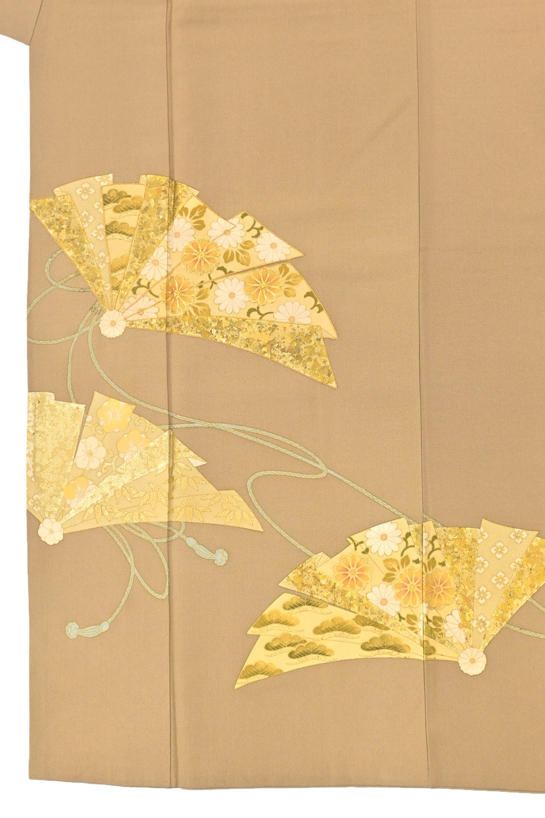 楽天市場】特選手刺繍 色留袖レンタル プレミアム it208 結婚式 叙勲 色留め袖 フルセット 女性和服 着物レンタル 正絹 親族 参列 表彰式  入学式 華やか 最高級ブランド ハイクラス 豪華刺繍 人気 ogasa 2023「尾我佐染繍」 薄緑に絢爛金彩慶華【fy16REN07】【レンタル  