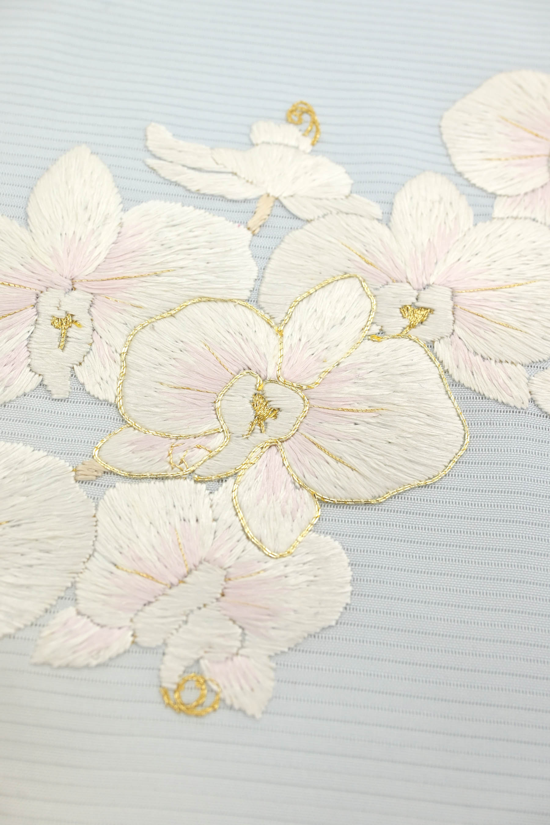 夏着物】 【京の名工房】 特選本手総刺繍絽訪問着 「胡蝶蘭 夏着物】 【京の名工房】 特選本手総刺繍絽訪問着 「胡蝶蘭